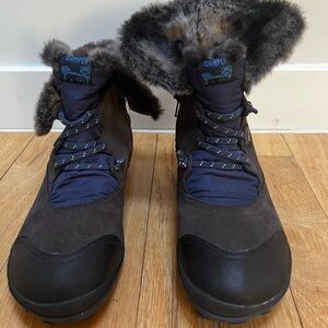 Camper winter booties. European size 33. US Size 1/1.5